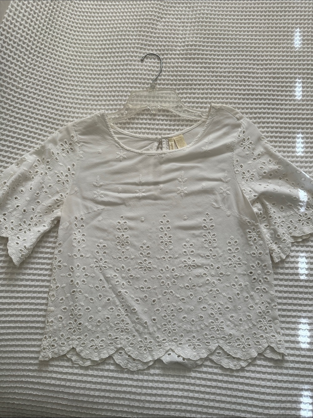 Women’s White Eyelet Scallop Hem Top